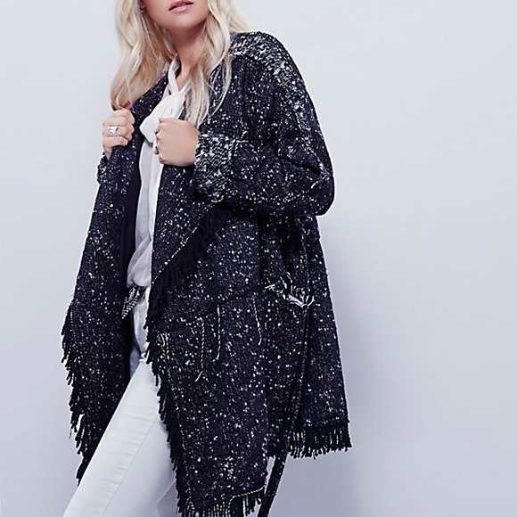 LIKE NEW Free People-Fringe Wrap Blanket Coat - Picture 2 of 6